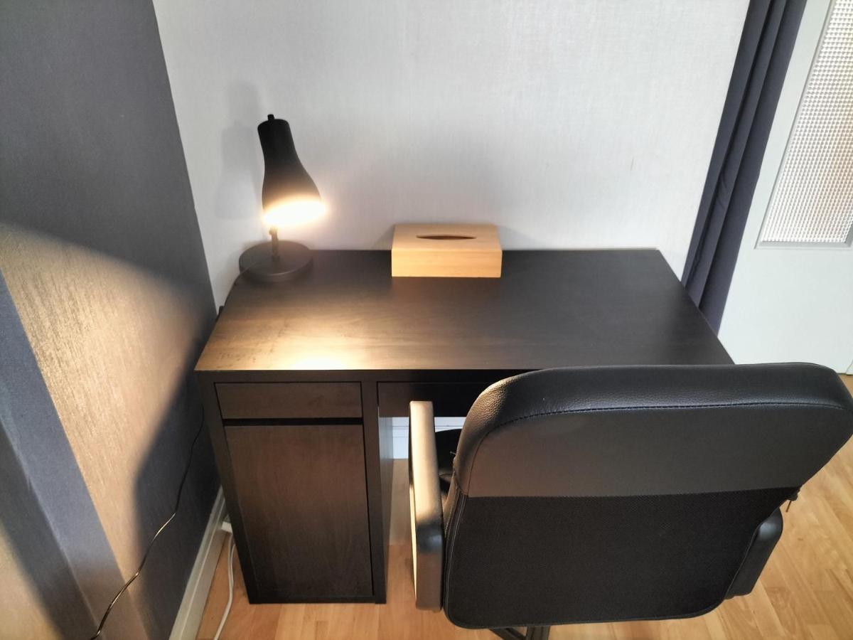 Spacieuse-tv-metro Clemenceau-dans En Colocation Privatunterkunft Rennes